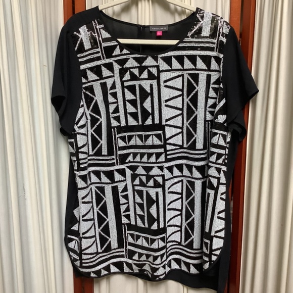 Vince Camuto Sequined Top Black White Abstract Short Sleeve Size 2X - Picture 4 of 9